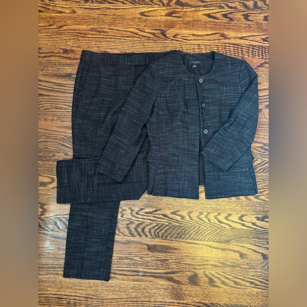 Ann Taylor Suit, Pants size 2P jacket size 0P